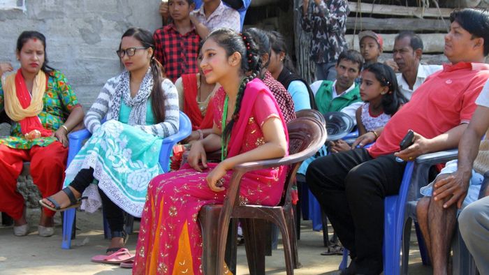 Akriti, the daughter of Teacher Tara and his wife Anjana [2/3]