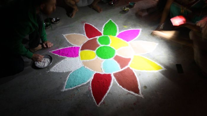 Preparation for Diwali festival [1/3]