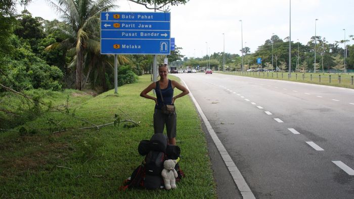Hitchhiking to Batu Pahat