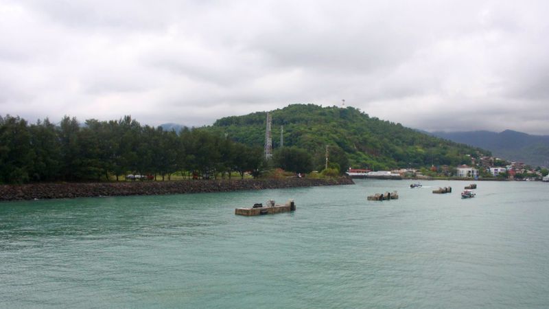 On the ferry to Java Island [2/2]