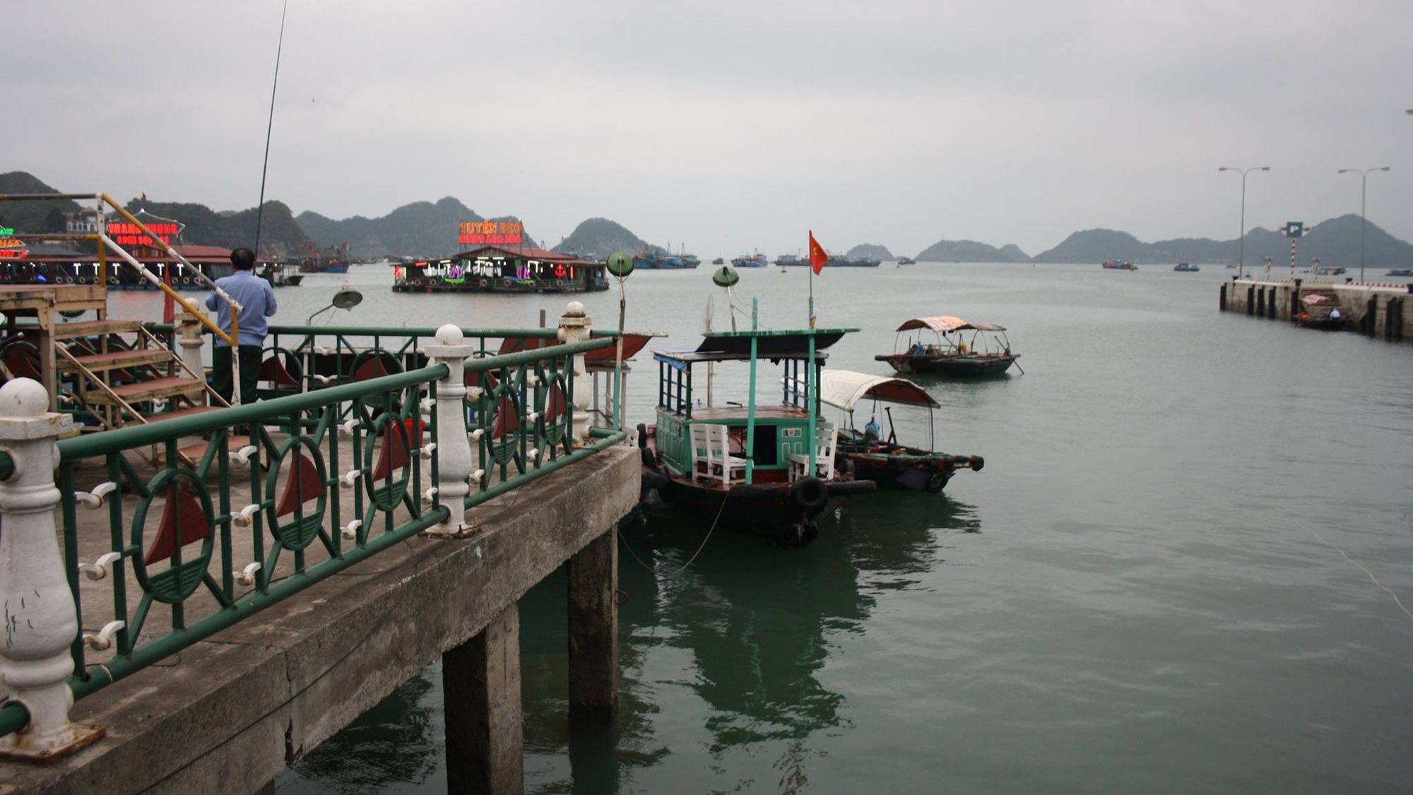Some restaurants were located further from the shore. You could only get there by boat