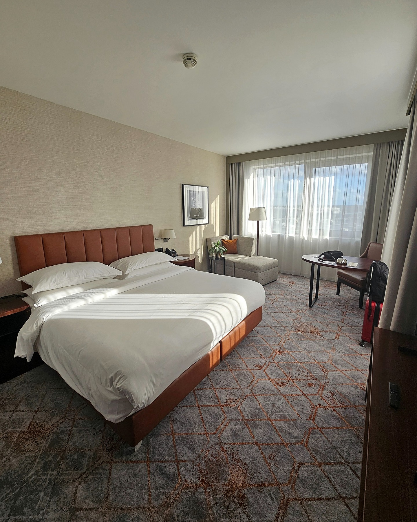 The Sheraton was both one of the city’s stronger hotel options and a strategically useful base for the evening.