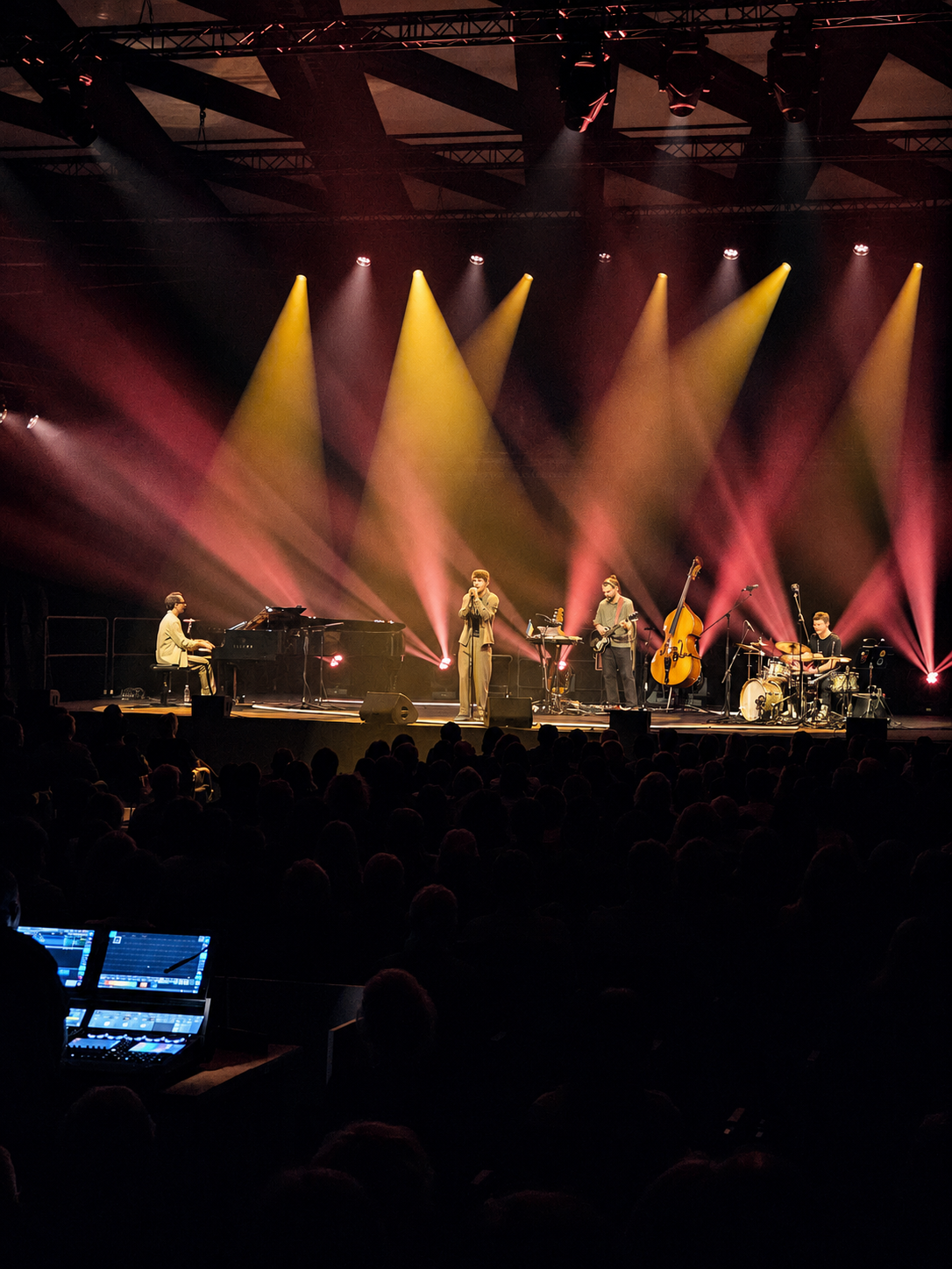 The aria that had begun on a screen finally reached me live in Poznań.