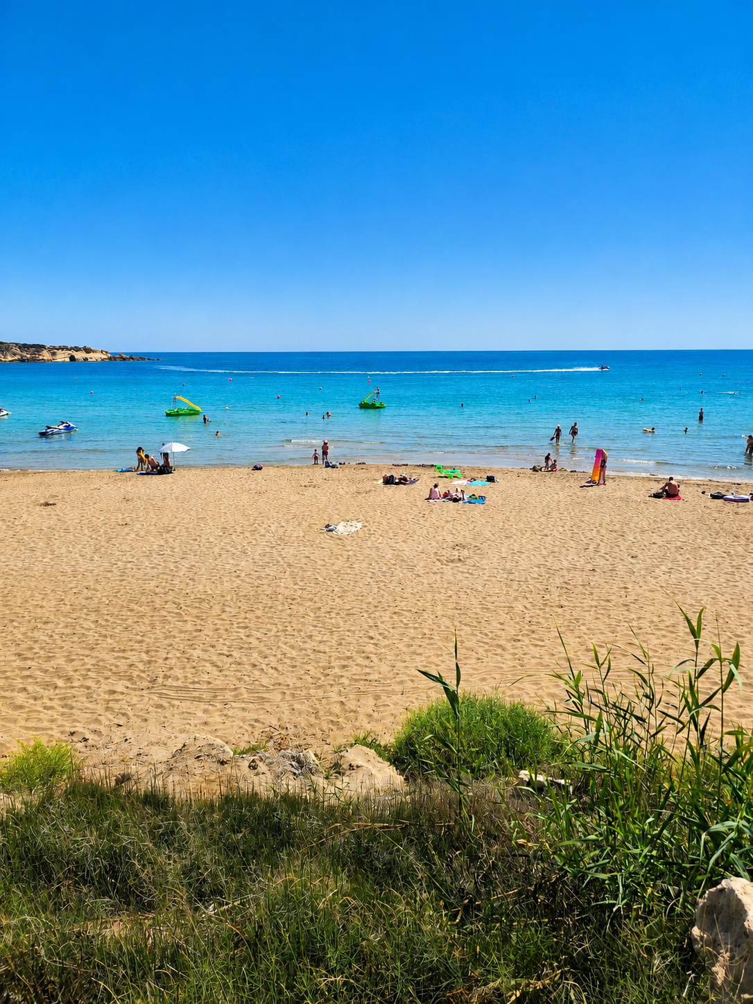 Coral Bay, the weekend’s final conventional stop after two days of mythology and questionable logistics.