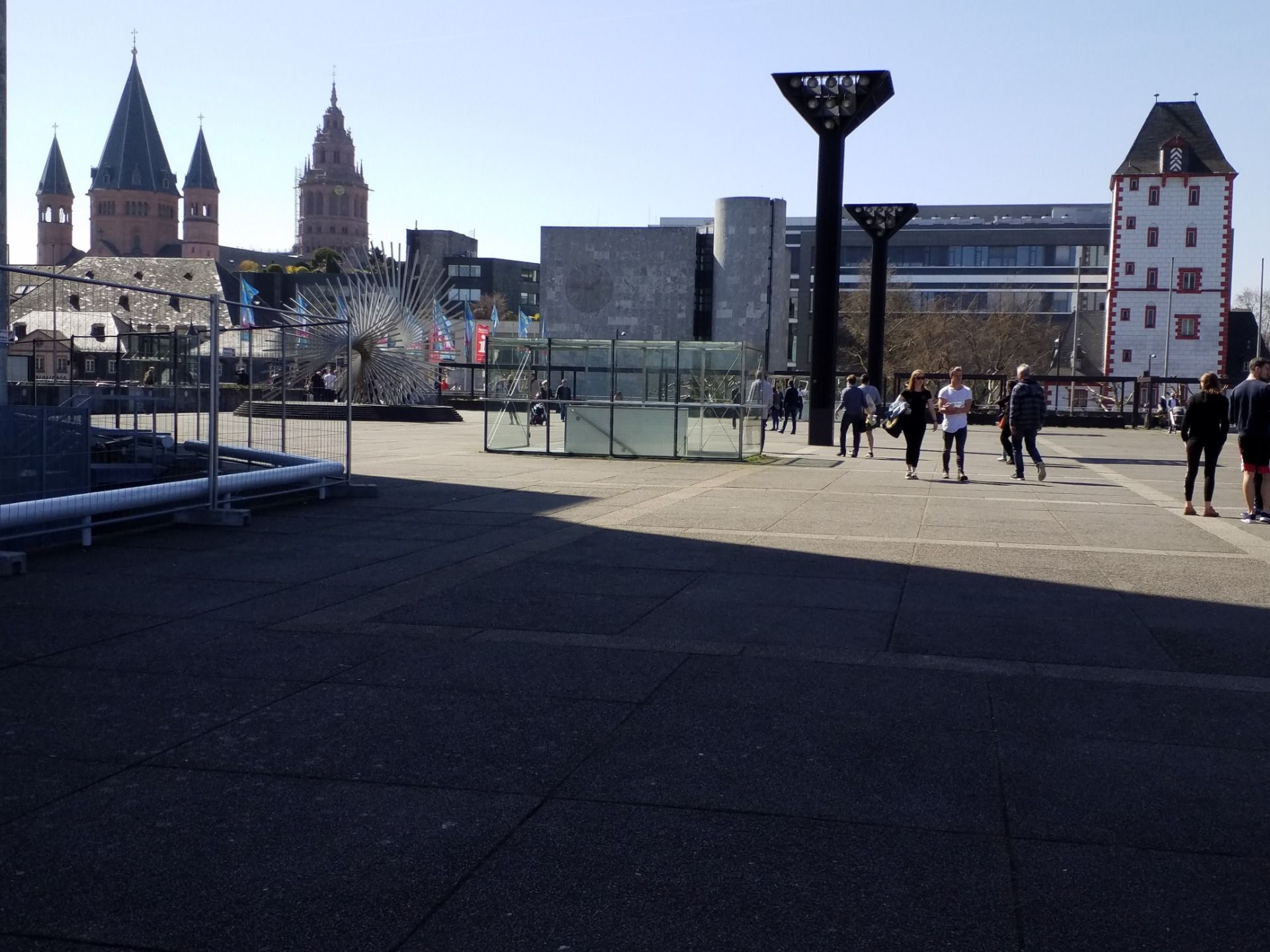 Public plaza adjacent to the Kammerspiele