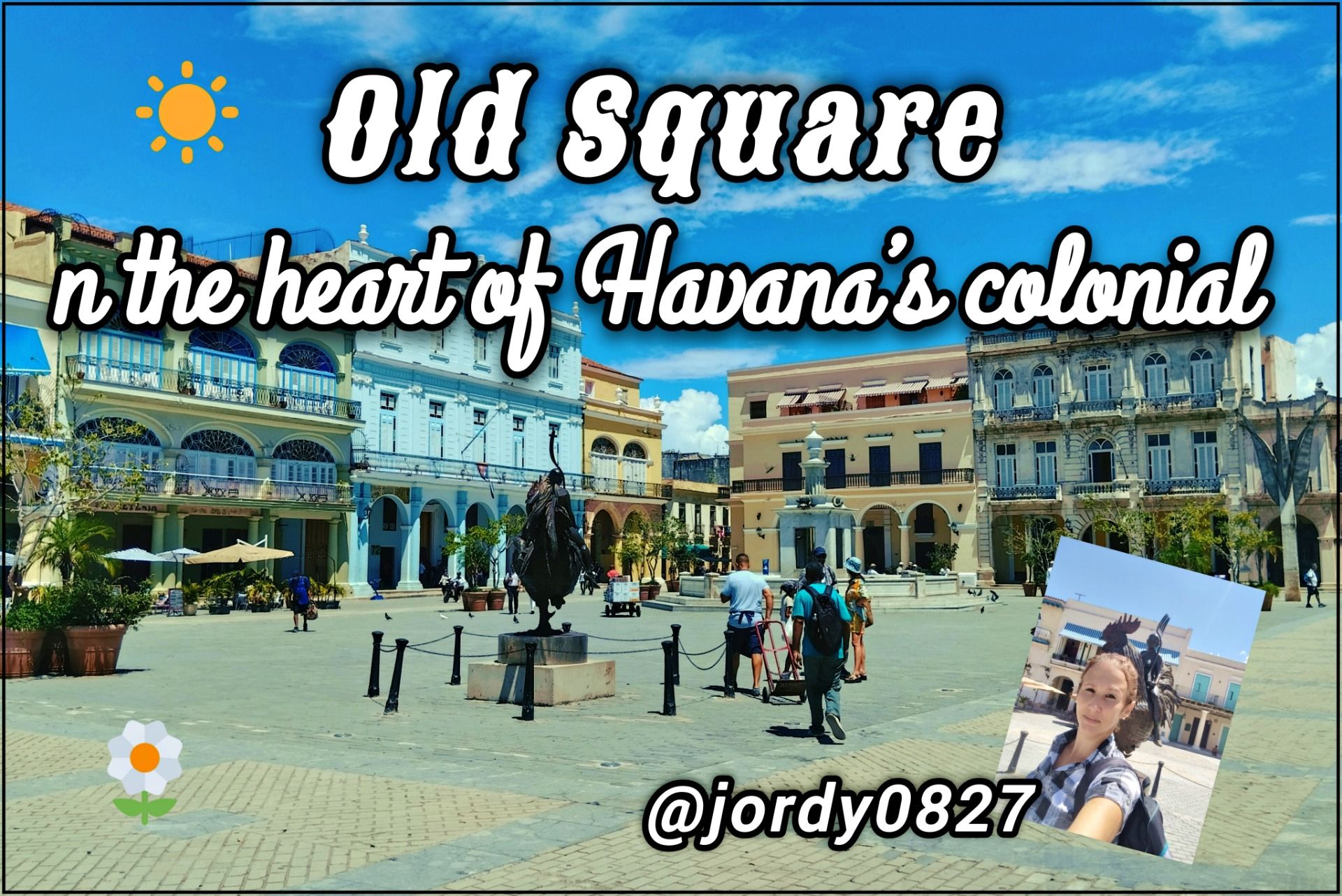 Old Square in the heart of Havana's colonial [EN/ES]
