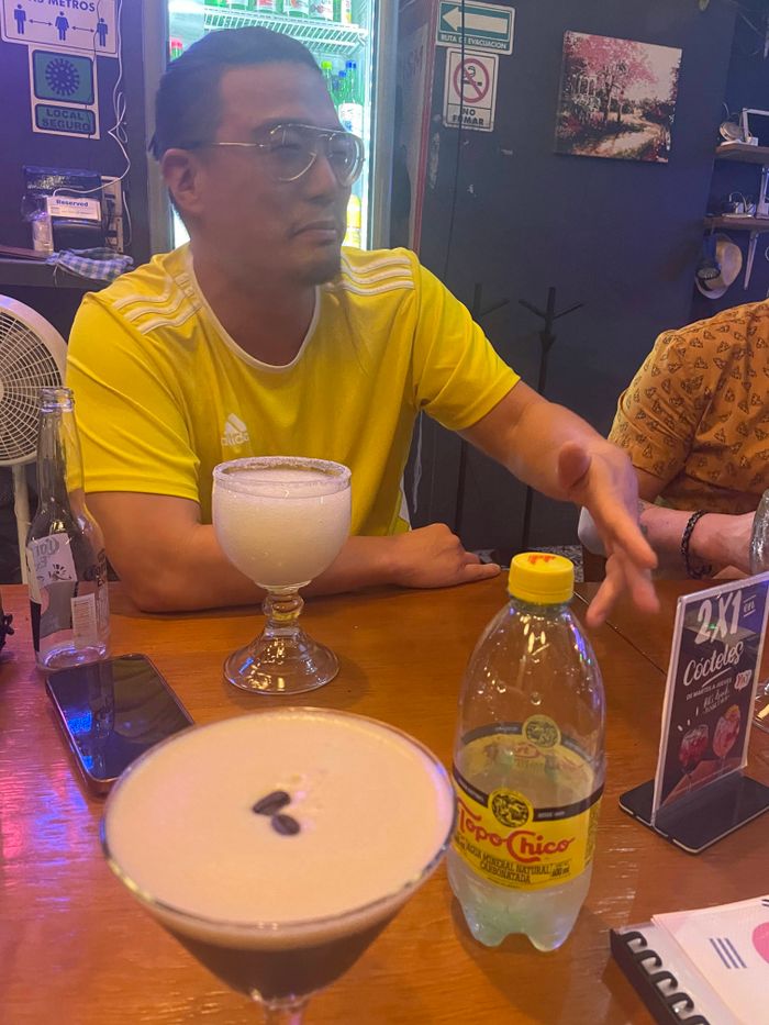 Más margartas in a Korean restaurant.