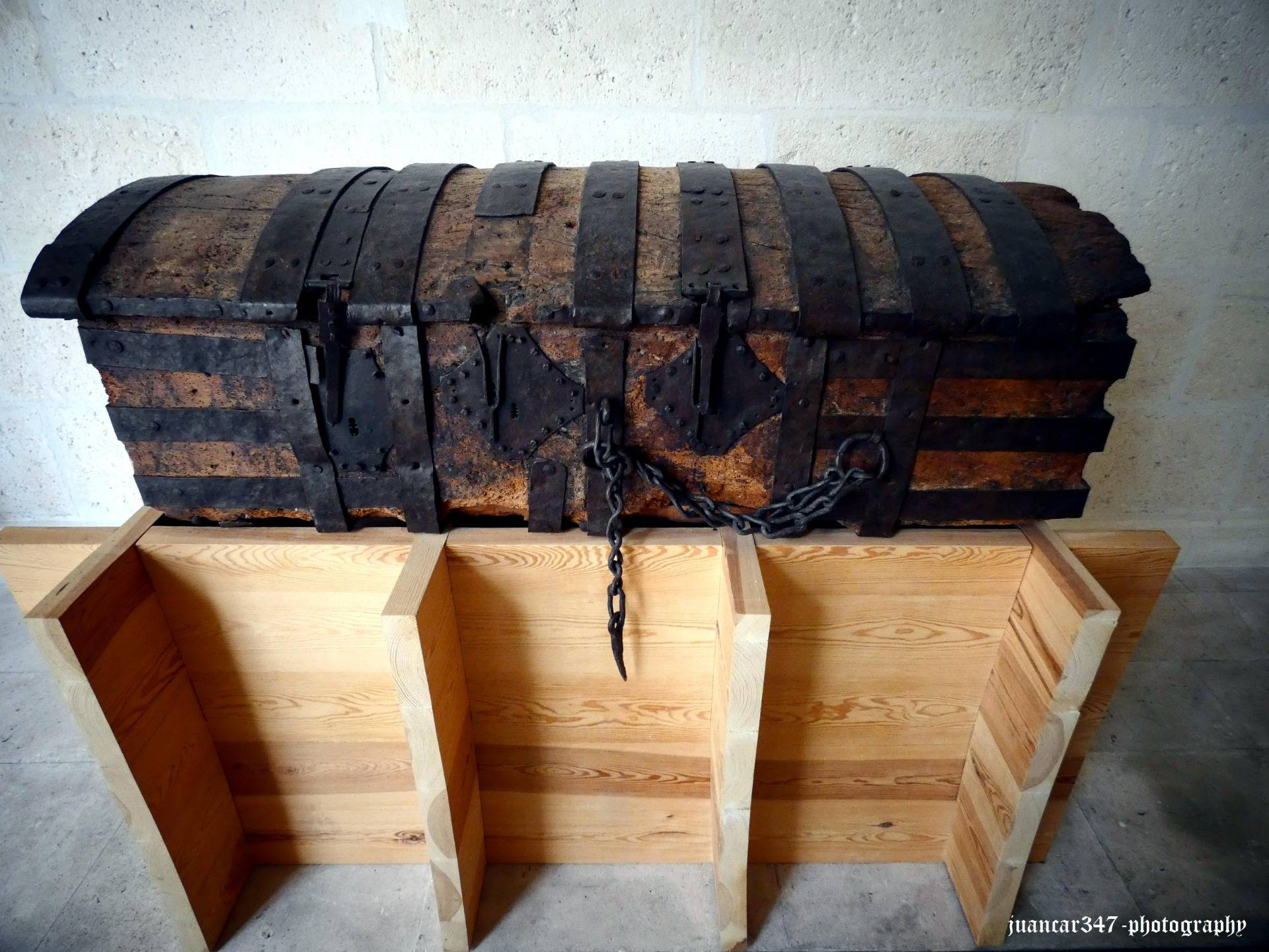 The famous chest of the Cid Campeador