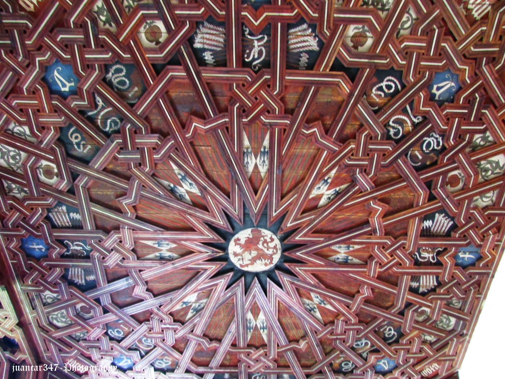 Monastery of San Juan de los Reyes: Mudejar coffered ceiling of the upper floor of the cloister