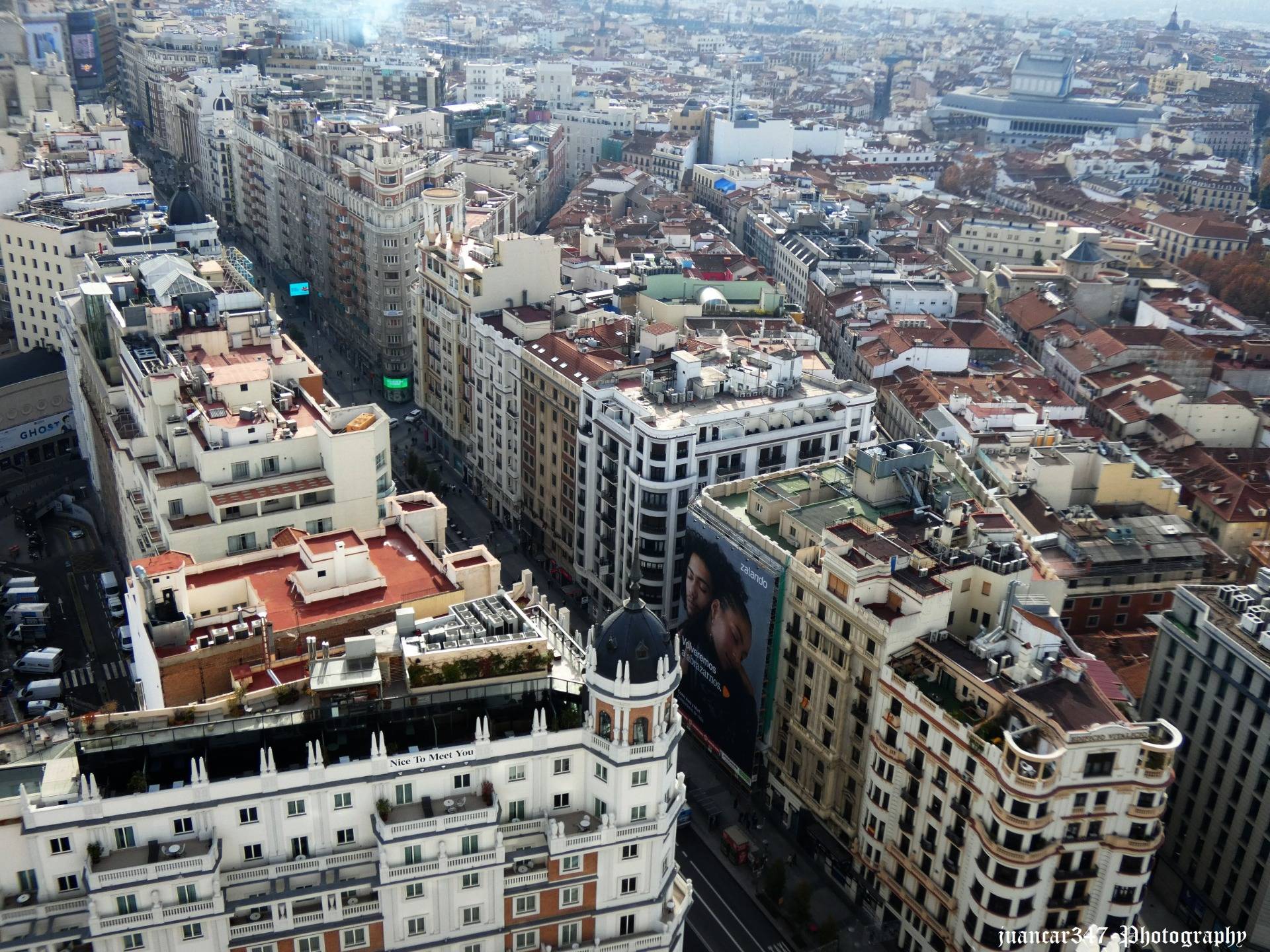 Overview of the popular Gran Vía street and its modernist architecture