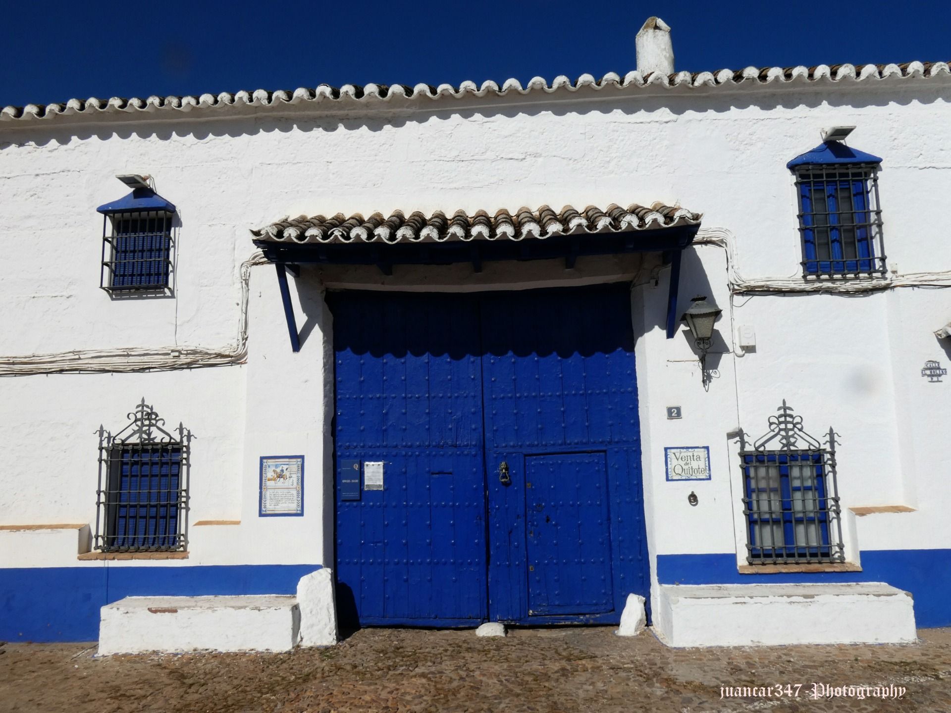 The Sale of Don Quixote: main entrance