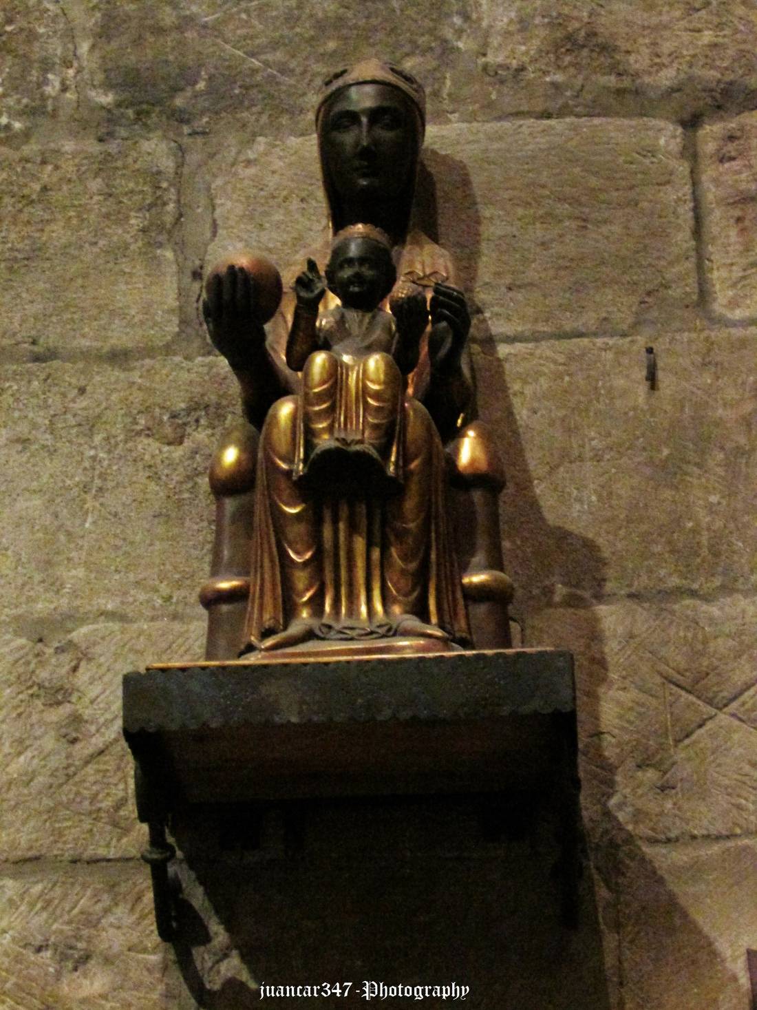 Virgen Negra de Montserrat: la Moreneta