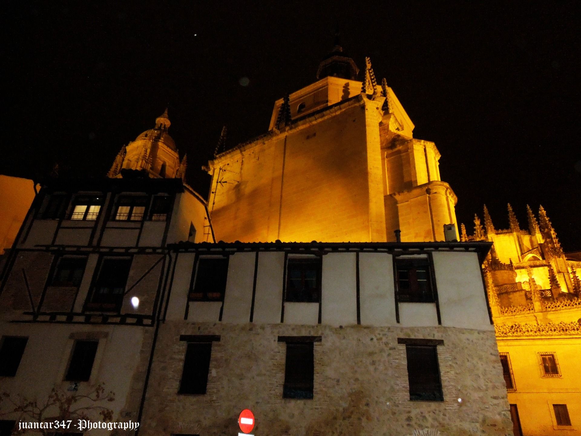 Panorámica de la catedral desde las antiguas murallas
