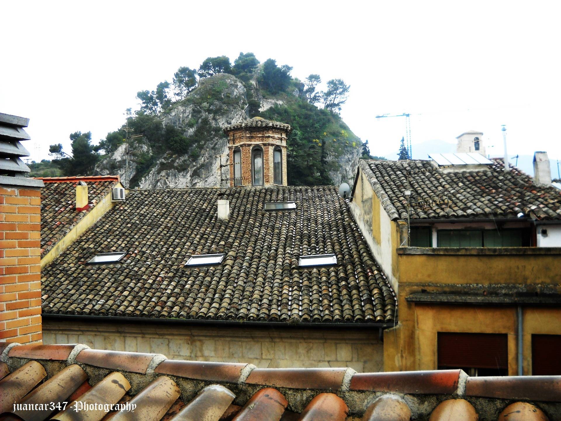 On the rooftops of Estella