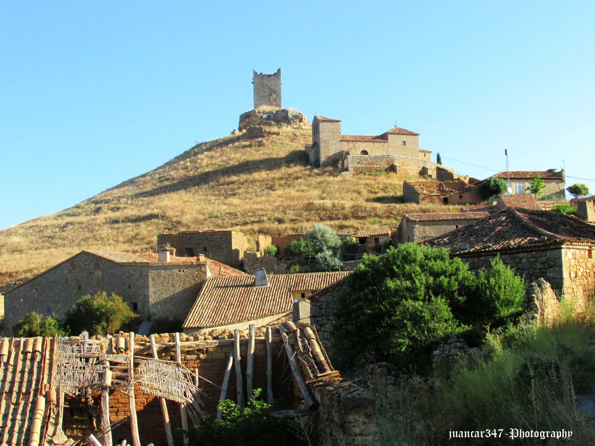 The unknown Soria: Moñux