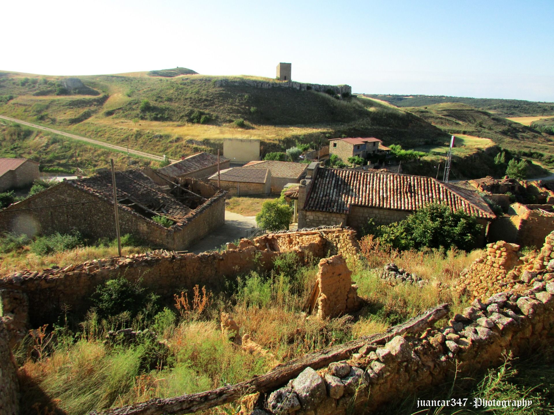 Panoramic of the town going up towards the church