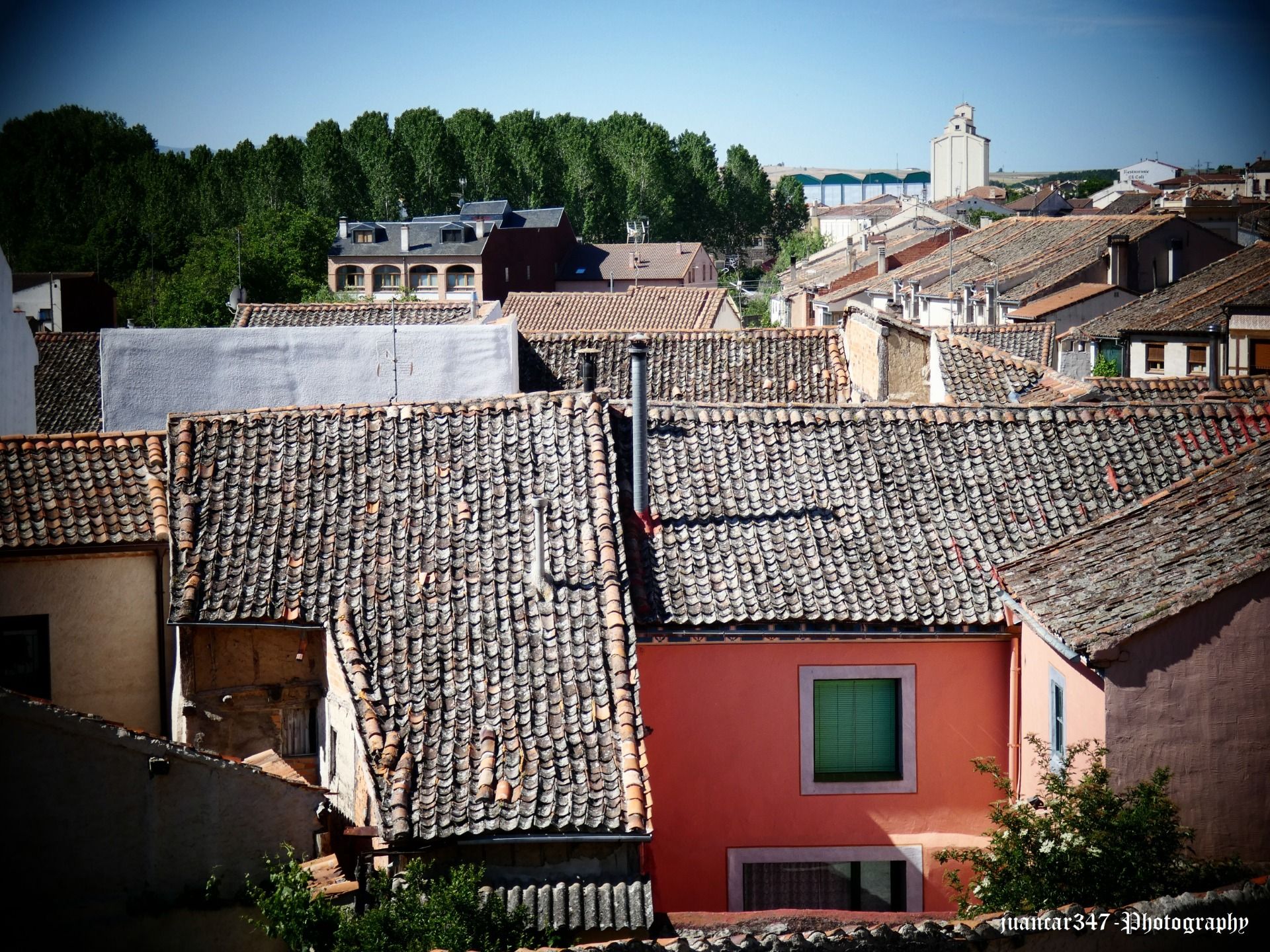 Architecture and old tradition