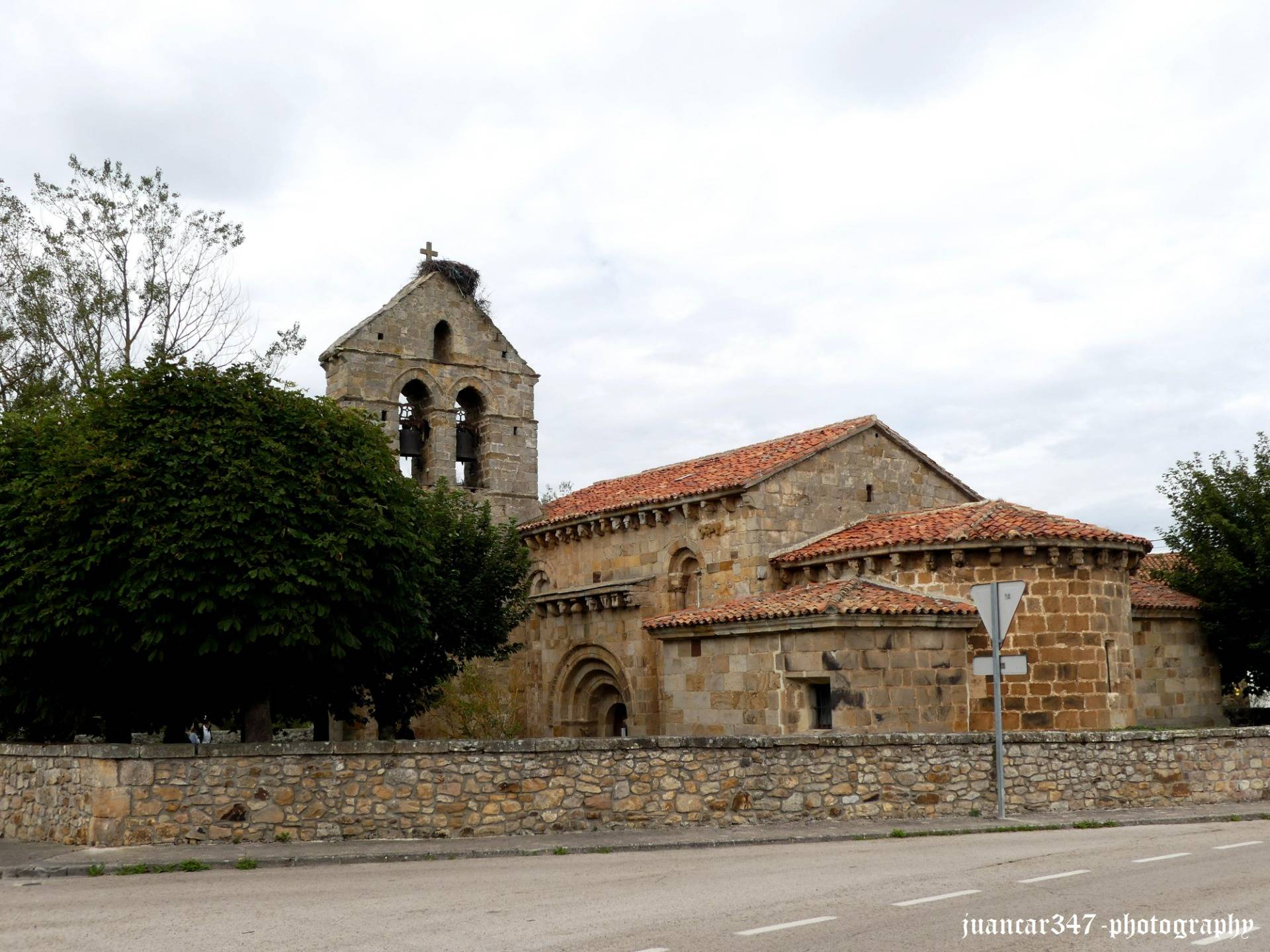 Iglesia románica de San Cipriano de Bolmir