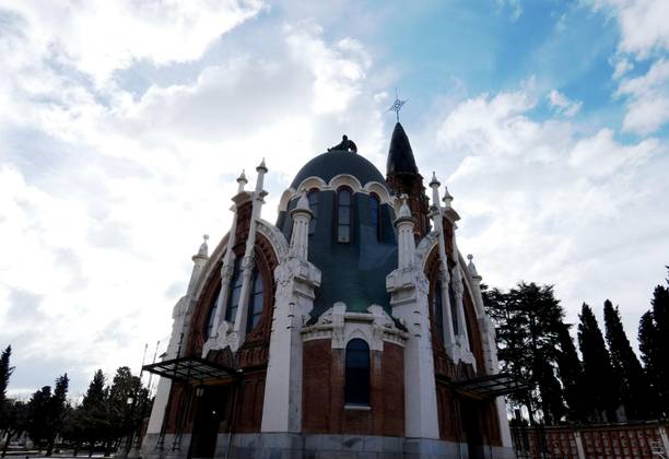 Little-known wonders of Madrid: the Modernist church of the Almudena cemetery
