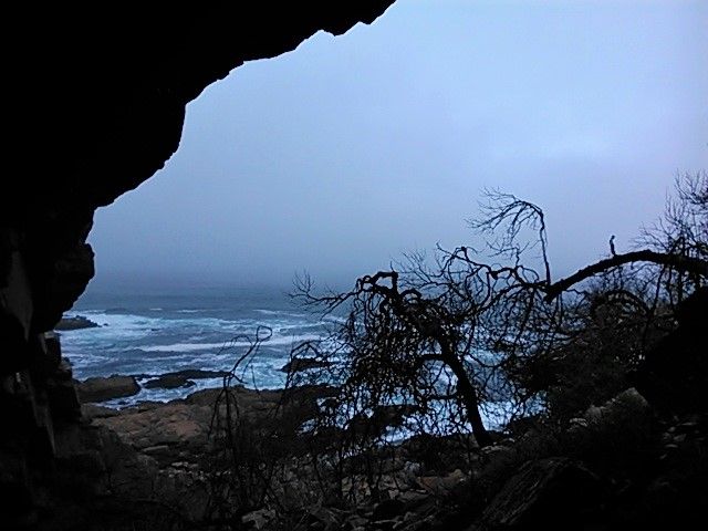 This cave was perhaps once a shelter to the indigenous stone age Khoi/San bushmen hunter gatherer tribes that roamed these shores millennia ago