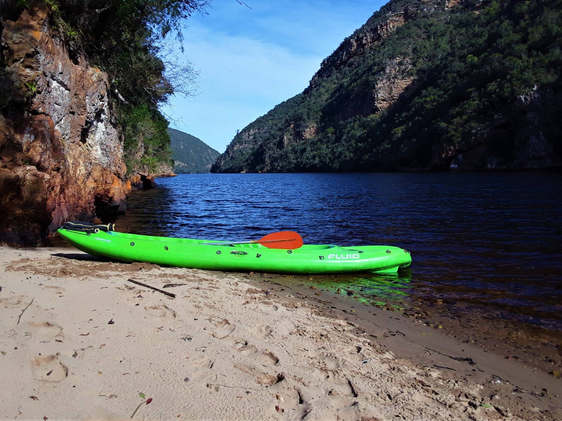 Kayaking up the Keurbooms river – Garden Route, South Africa 