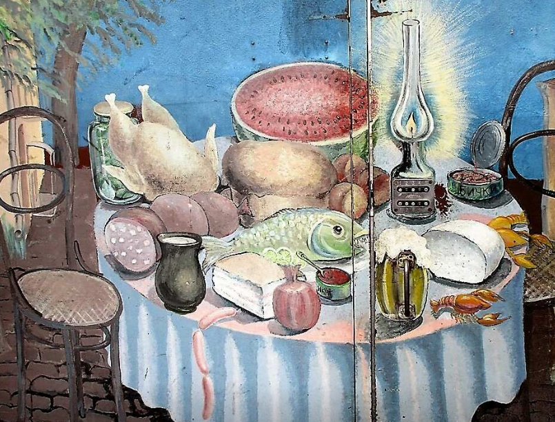 Odessa mural at the gate of the Prokhorov courtyard or an invitation to the table