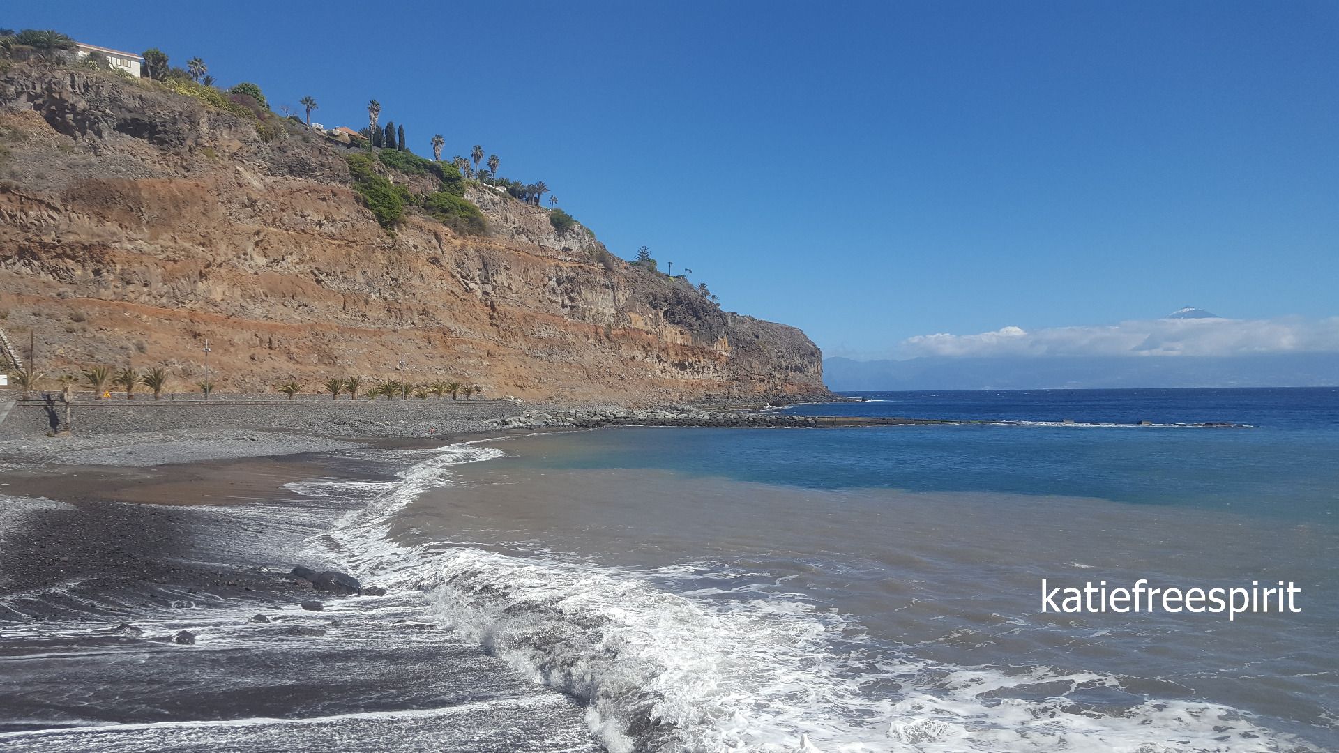 Playa de la Cueva in San Sebastian (Gomera, Canary Islands)