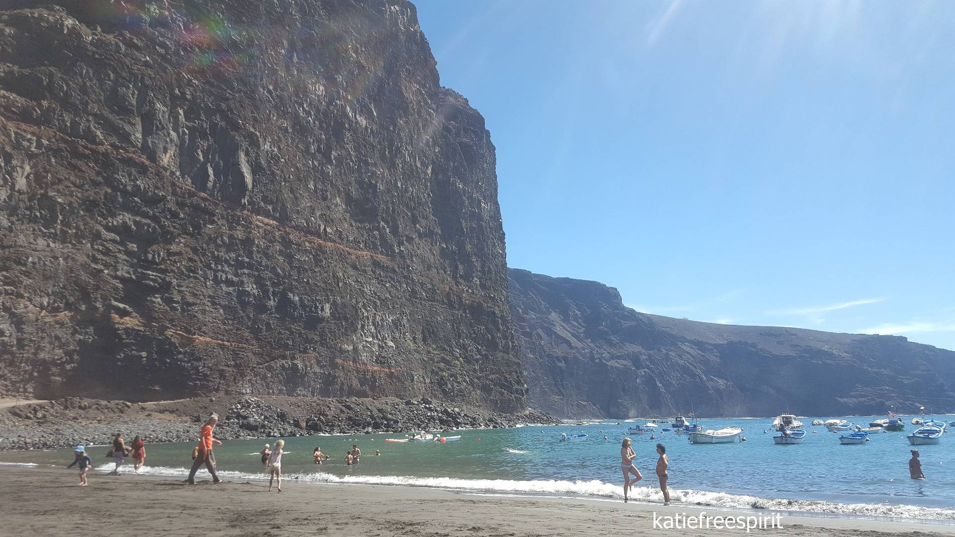 Wonderful time at Playa de Vueltas in Valle Gran Rey (Gomera, Canary Islands)
