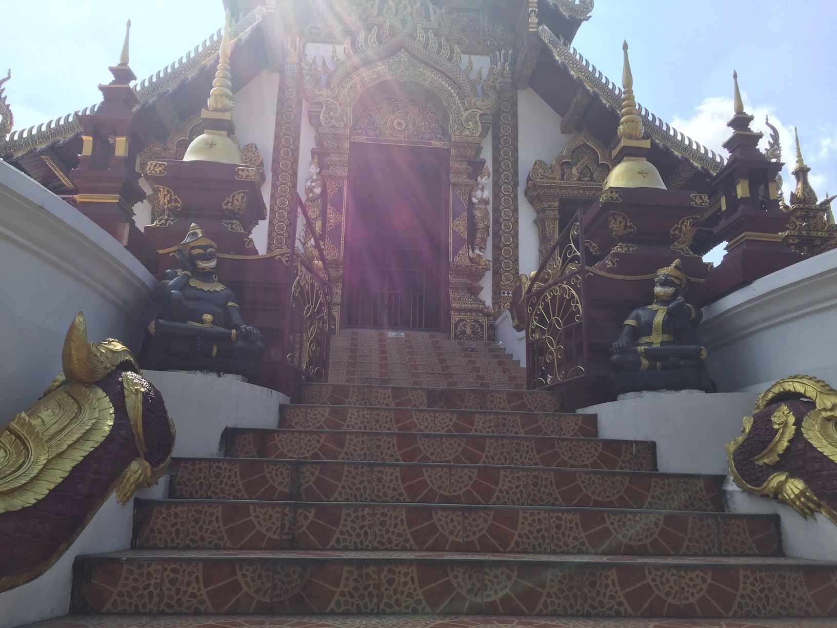 The Wat Rajamontean - golden and red colors
