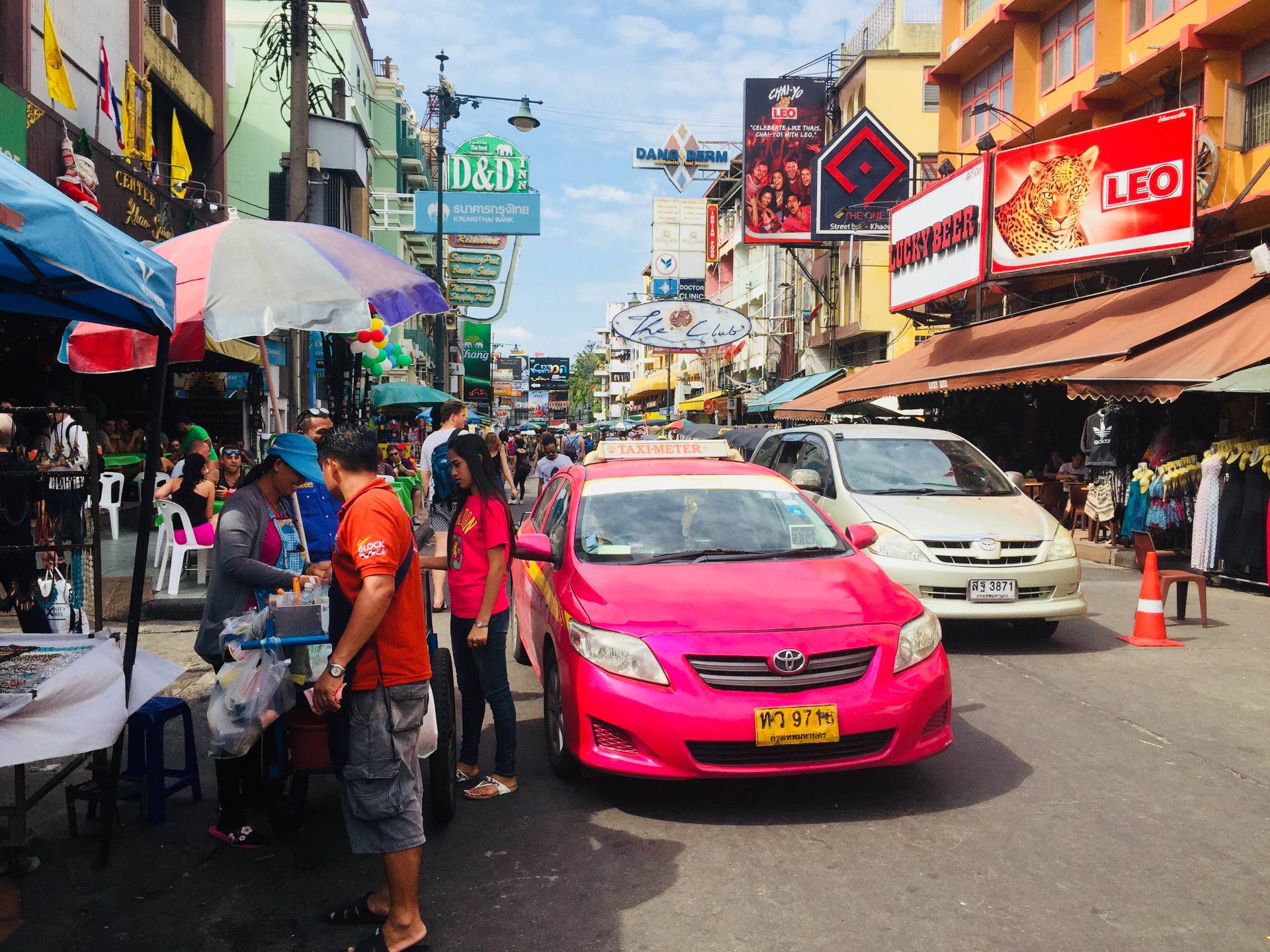 Pink Taxis, massages and insects on the Khao San Road