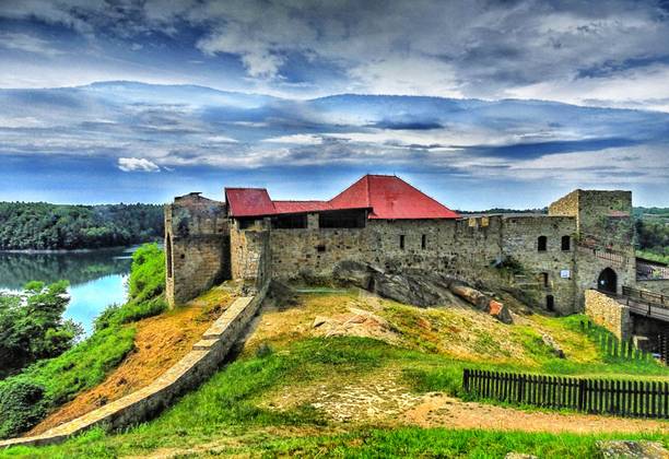 Dobczyce Castle: The Fortress over the Lake
