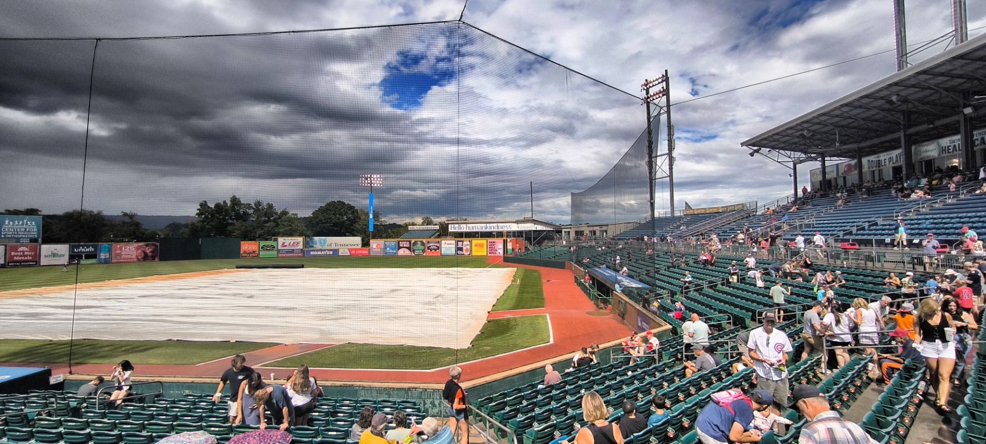 A heavy rains stops the game