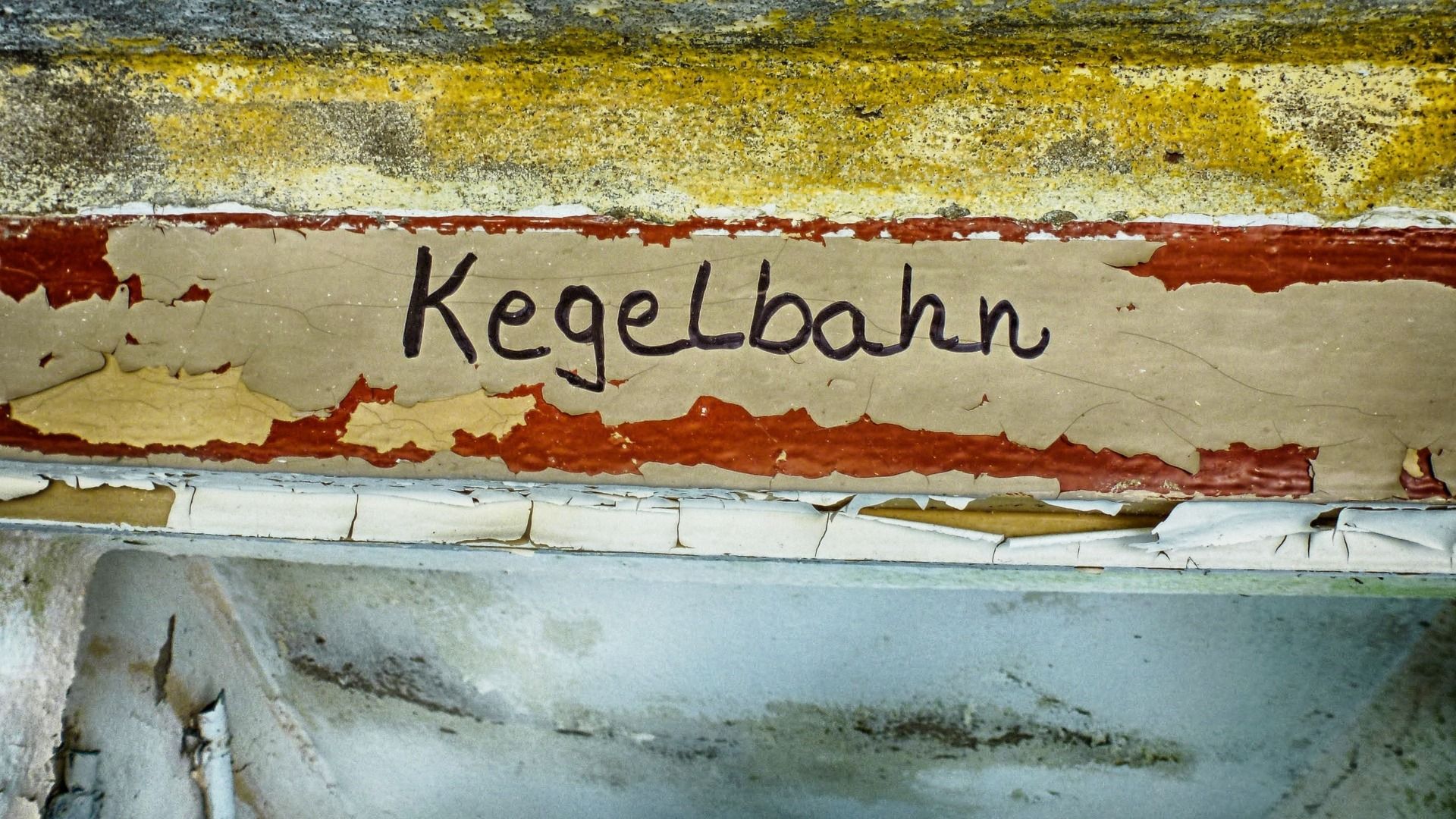 On the way to the Bowling alley