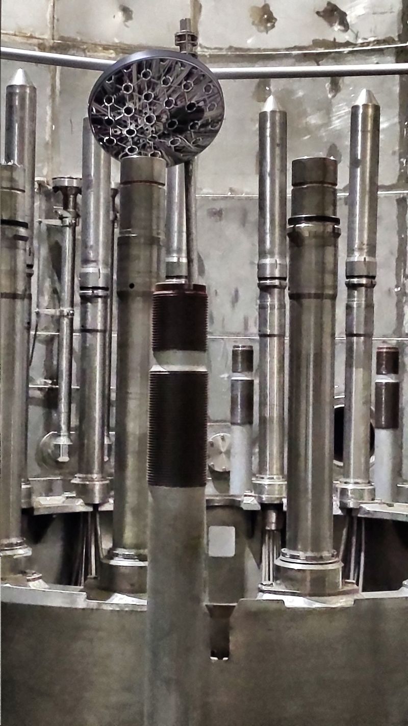 Inside this thing is the place for the fuel rods