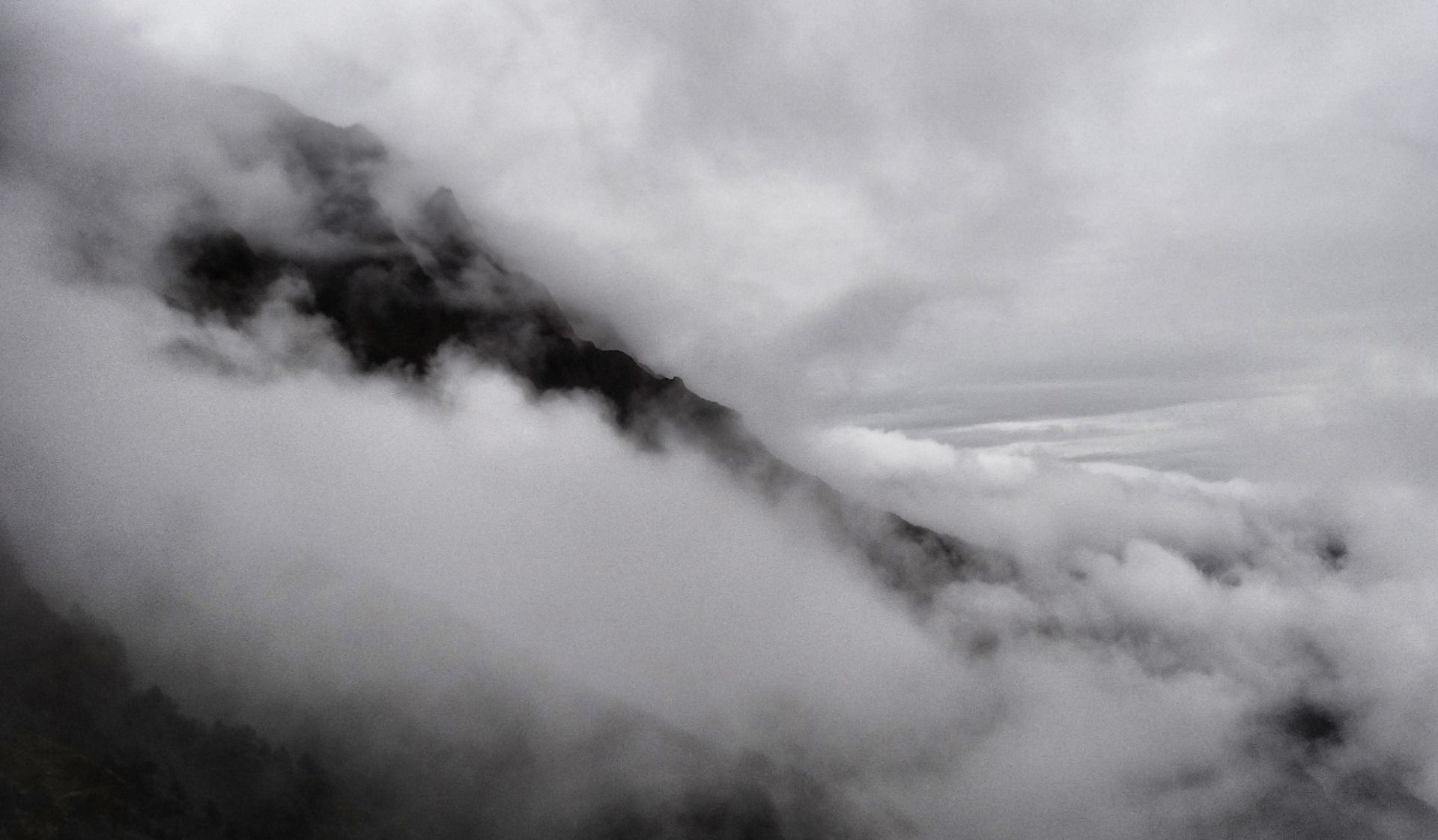 Clouds, always clouds. Majestic.