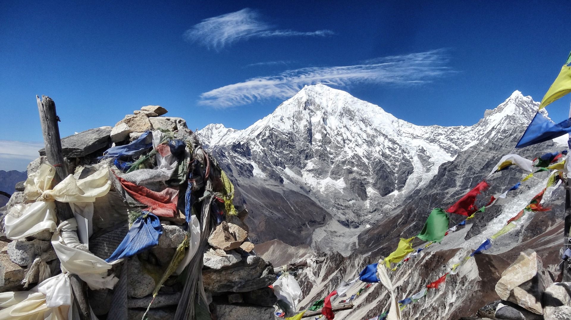 Loooking up to the next summit.
