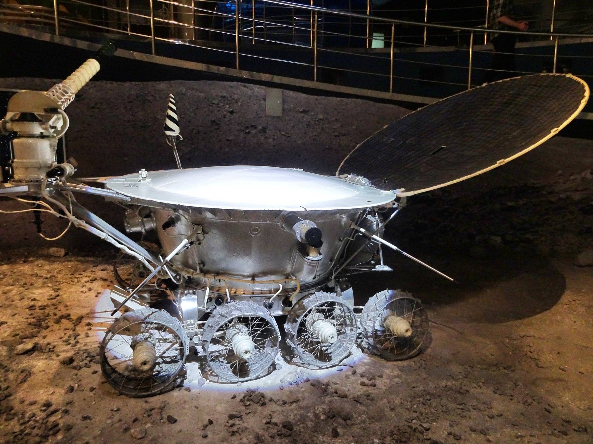Lunochod (”Moonwalk”), the very early russian moon rover