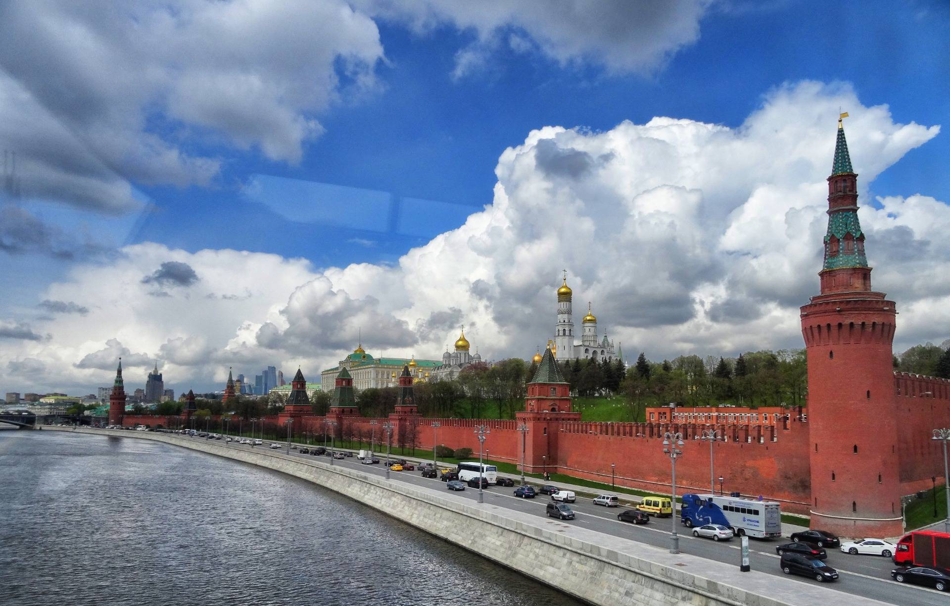 The Kremlin with the river Moskwa
