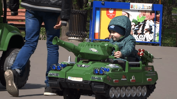 Moscow’s flea market: Diving back in dangerous times