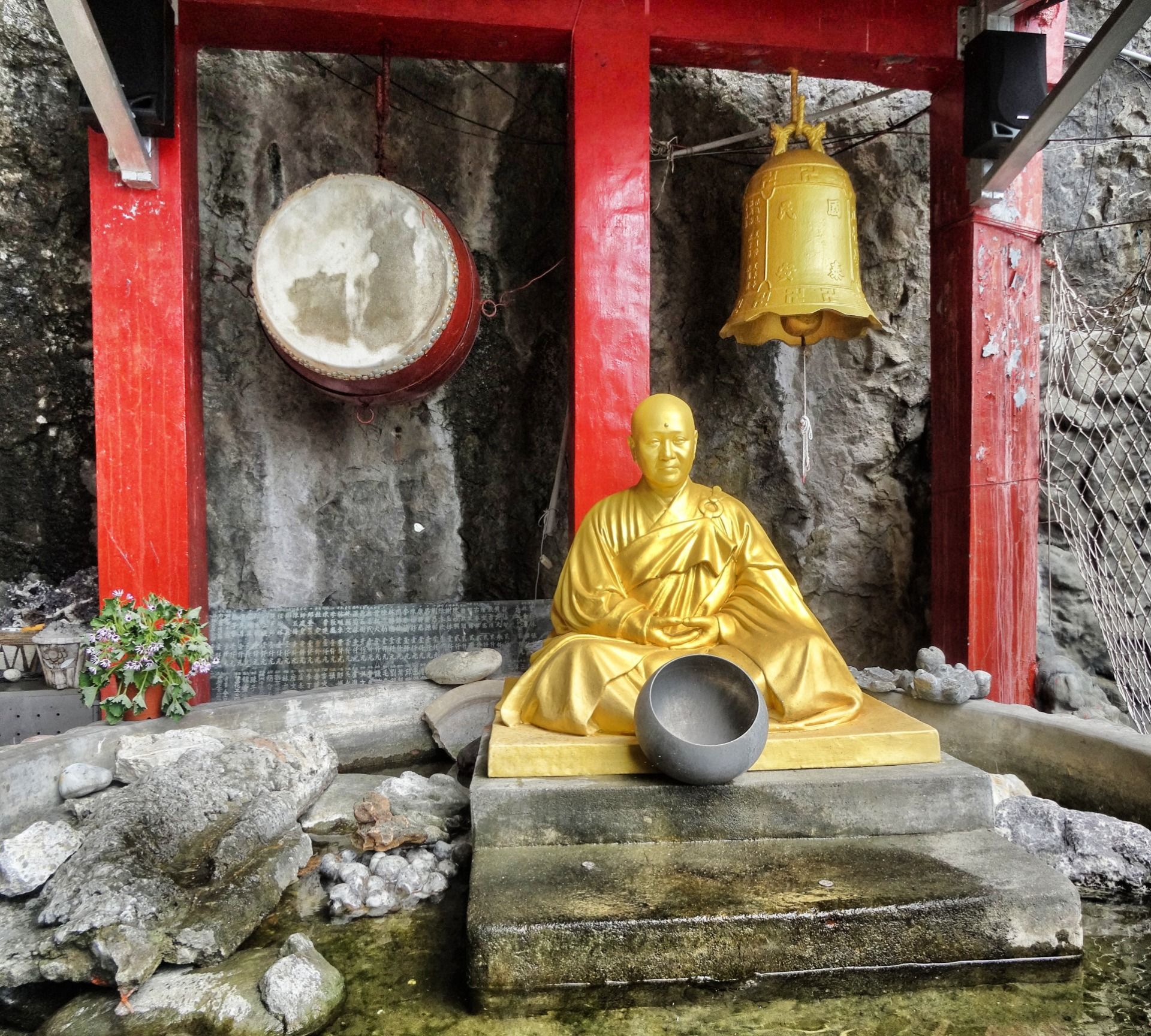 One more lonely buddha