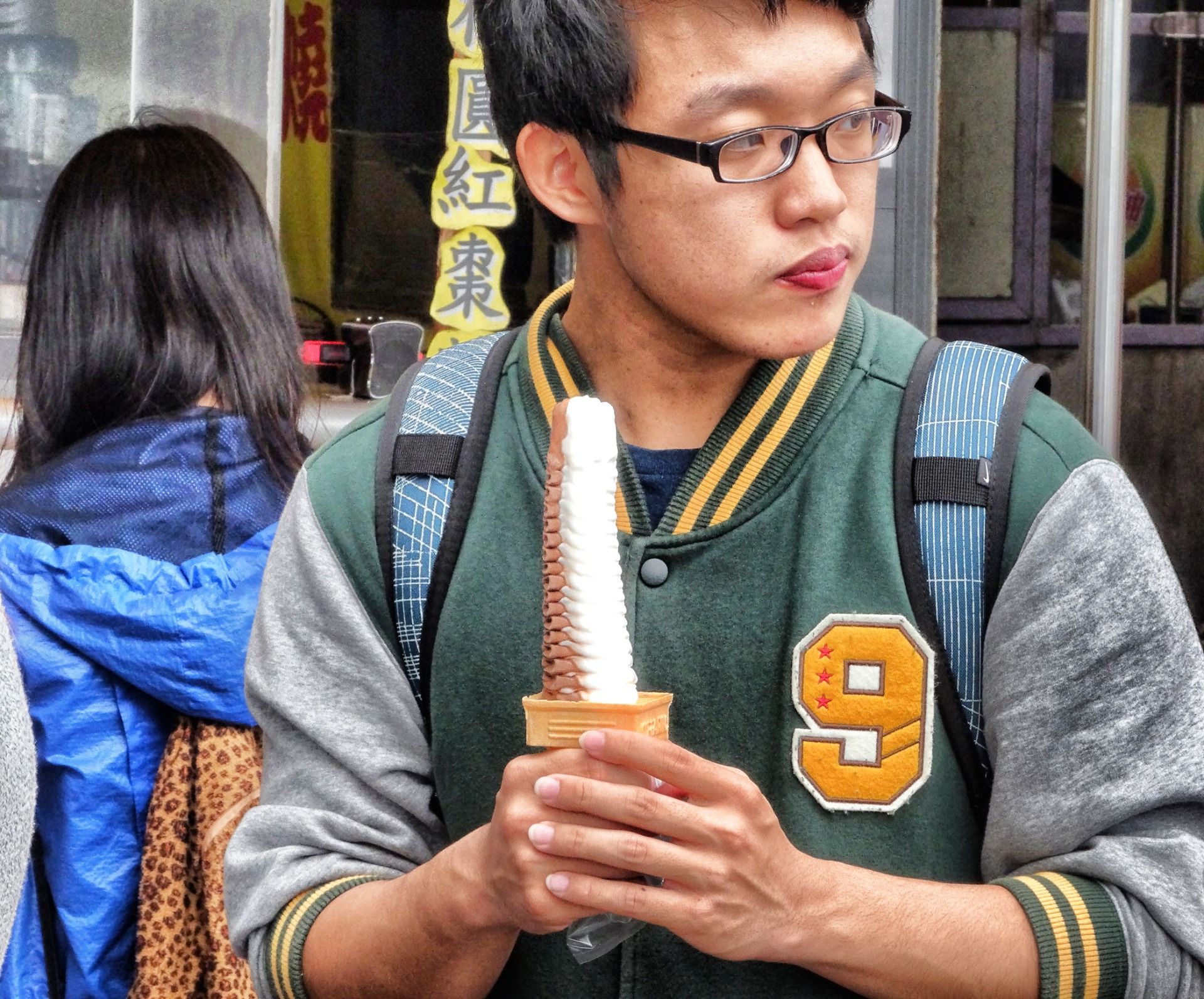 Ice cream mode with acrobatic