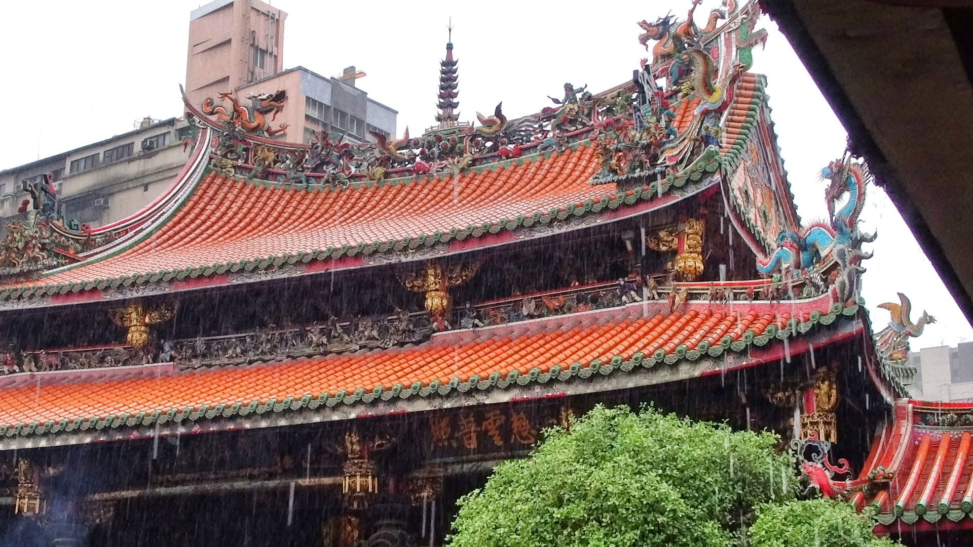 The roof of Mengjia Longshan