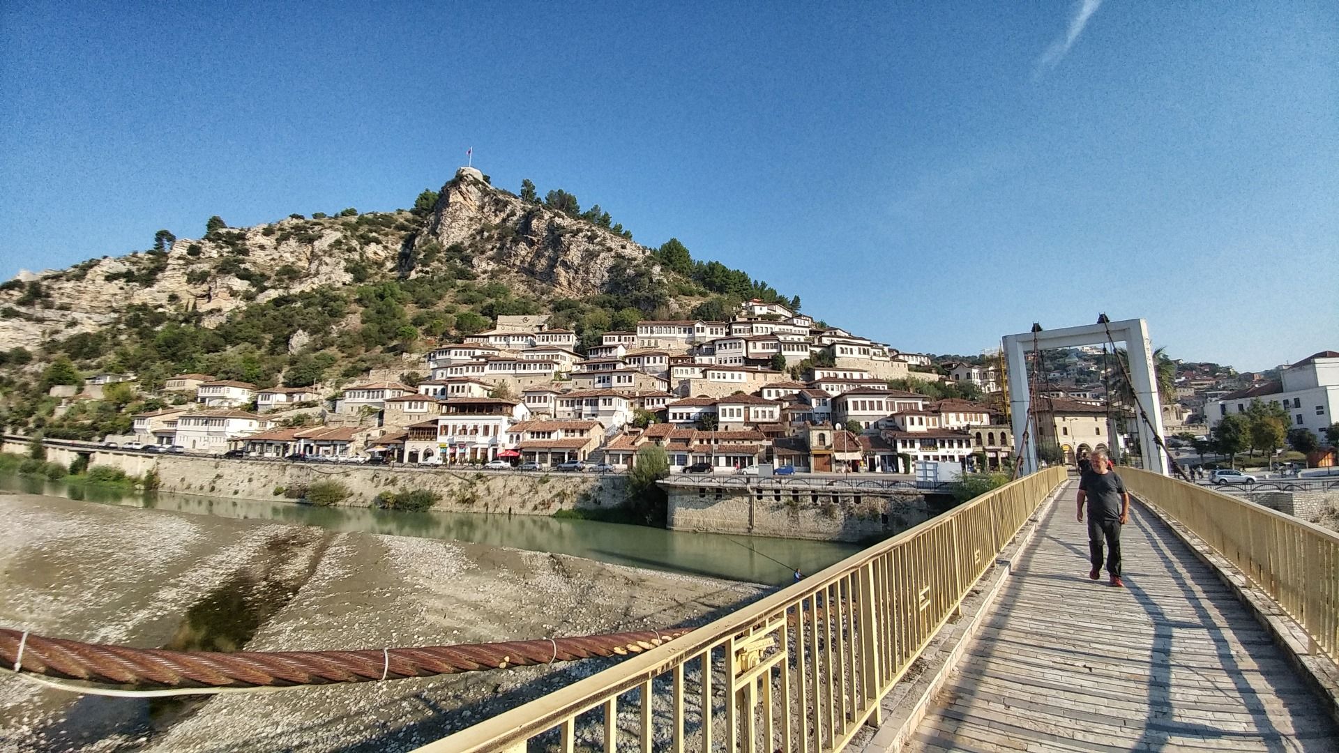 Best of Albania: Visit the city of 1.000 windows