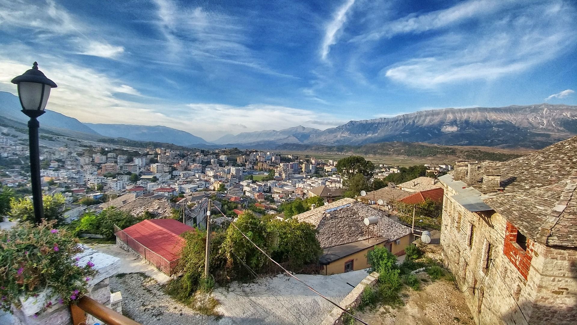 War paints of Albania: Where time is frozen in stone
