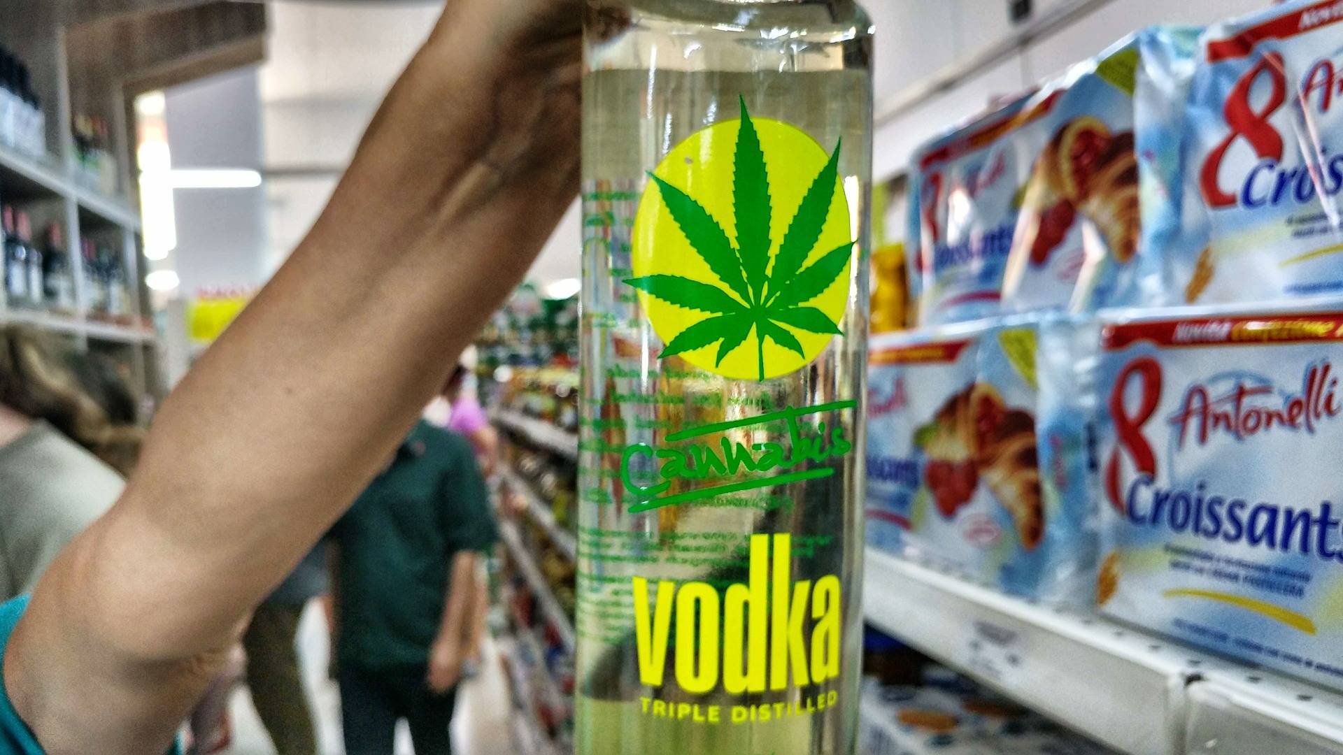 Cannabis drink for the evening