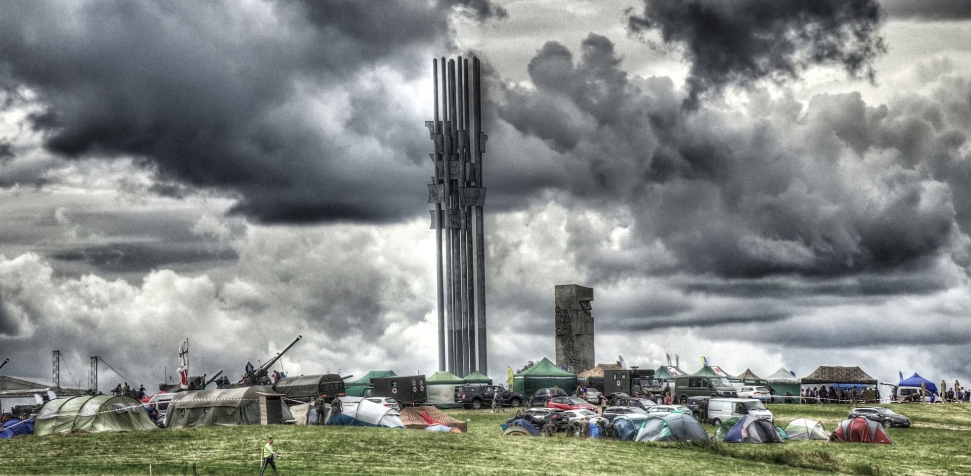 The field camp of the modern knights