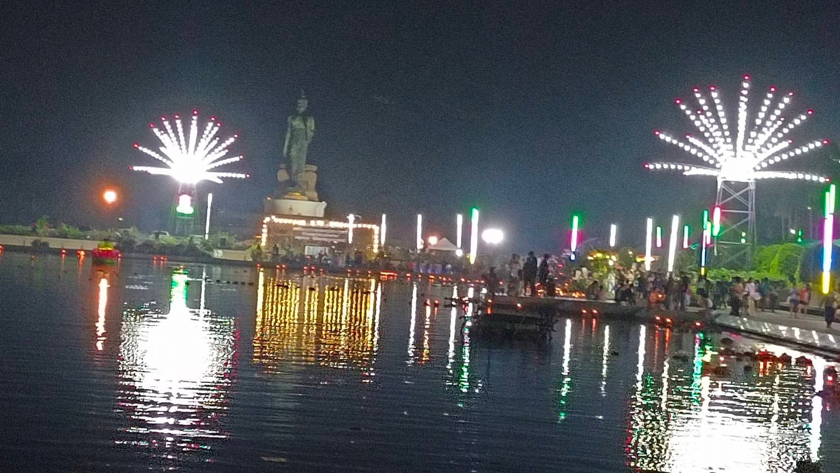 Loy Krathong Day at Phutthamonthon Nakhon Pathom