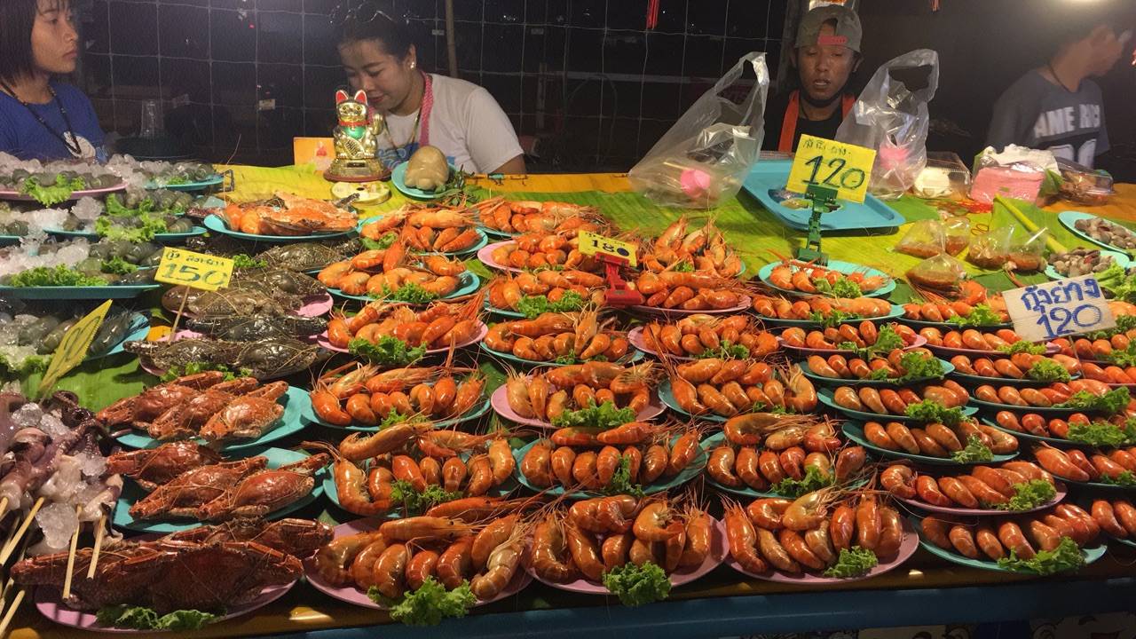 Pattaya night market at Jomtien.