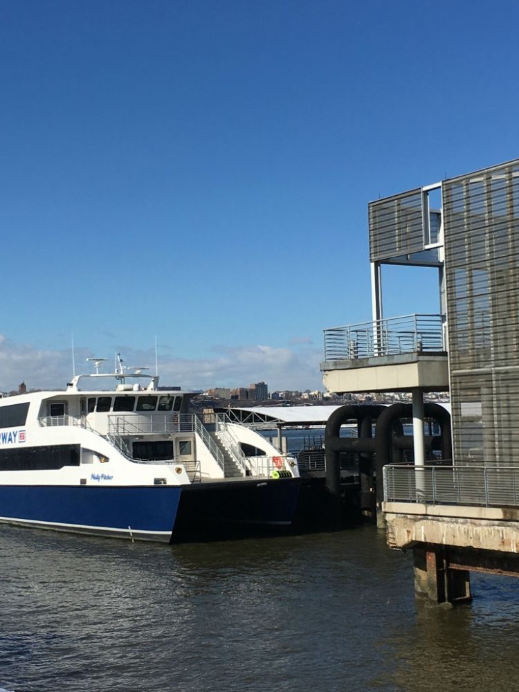 USA, New York, Manhattan. Boat trip along the island.