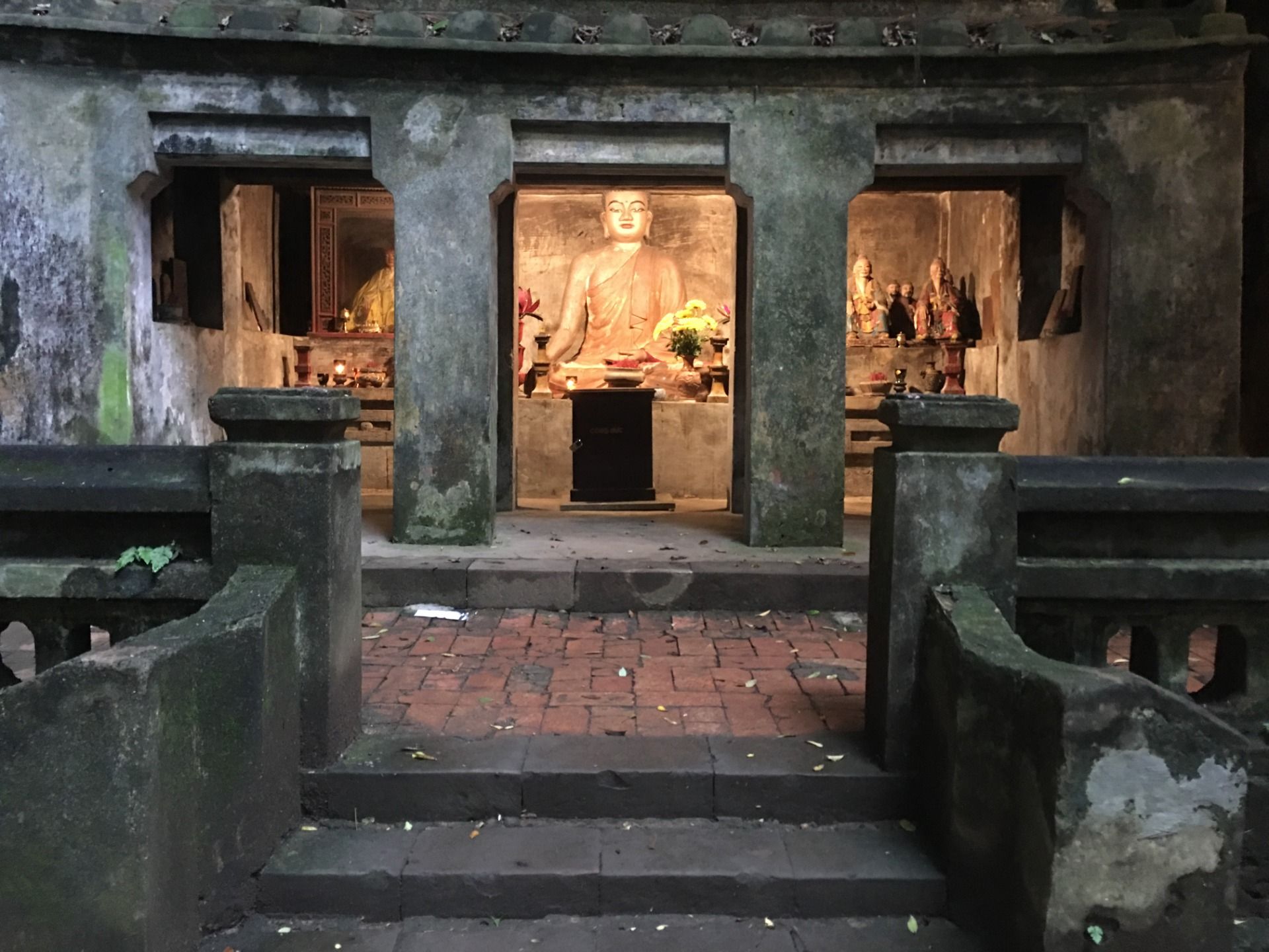 Danang, Marble Mountains, part 2. Temple inside the cave.